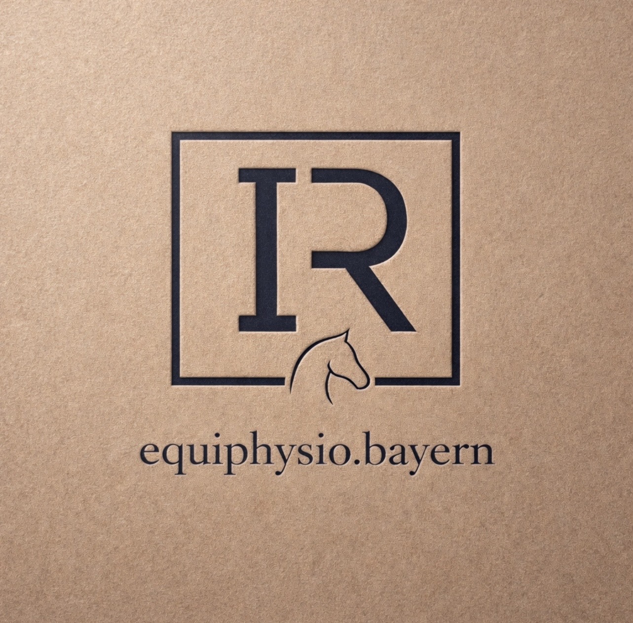 equiphysio.bayern - Isabella Rohrmoser Logo